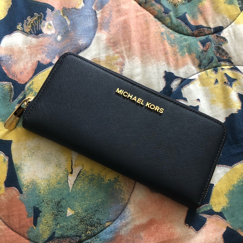 Michael Kors wallet